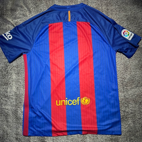 2016 FC Barcelona Nike jersey - Picture 2 of 4